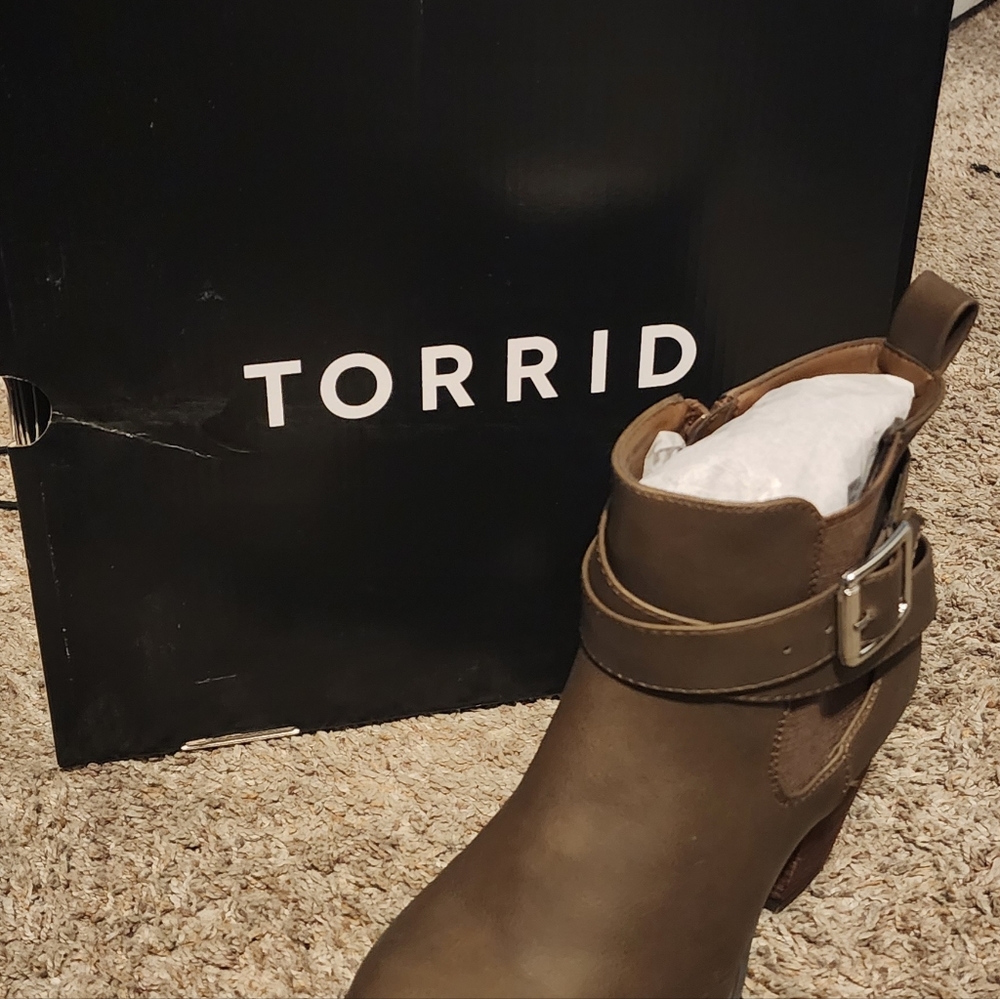 Booties 6 heels new